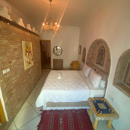 Pasta Plaza Hotel Asilah Kültér fotó